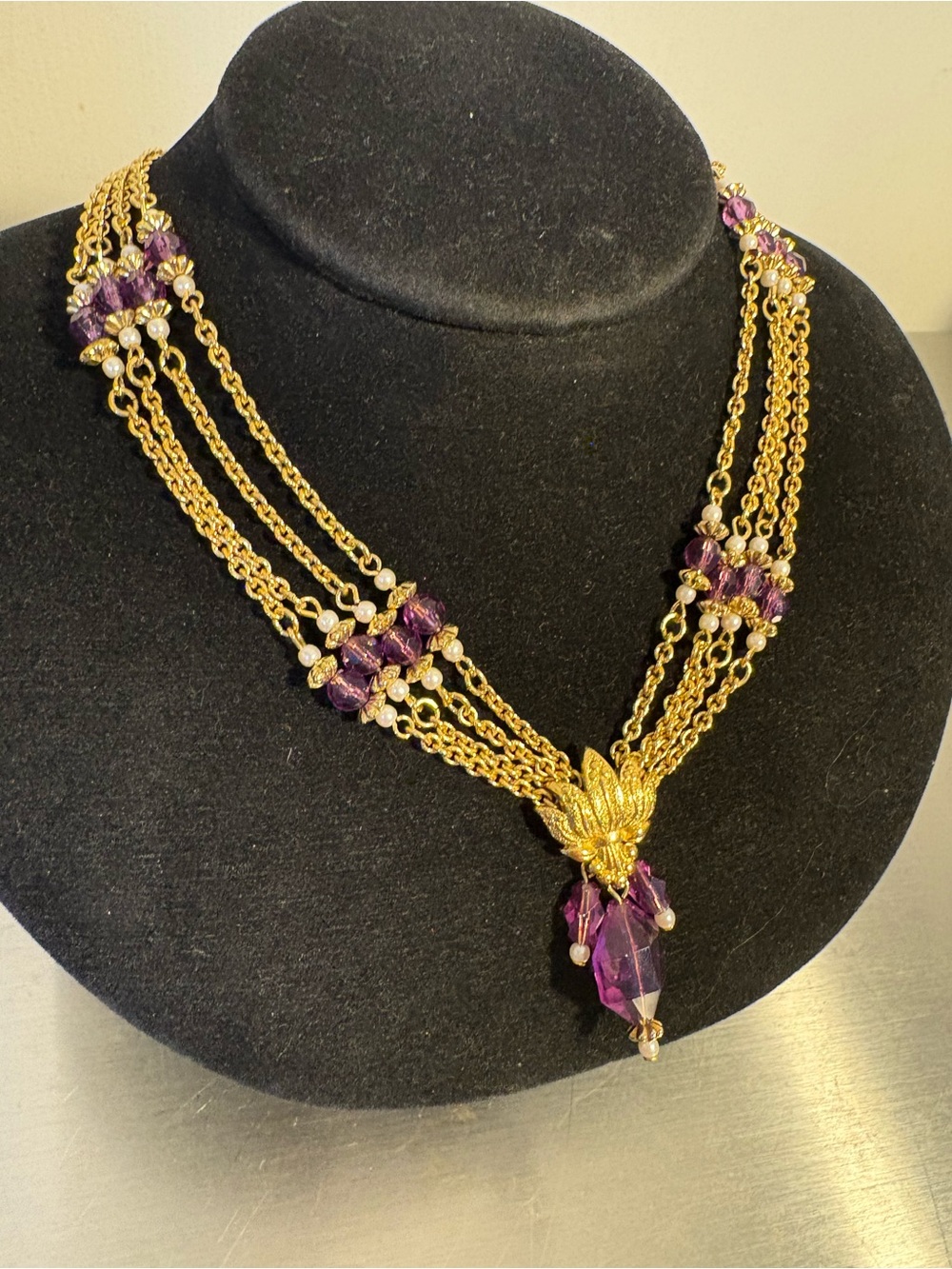 Guilded age style vintage Avon necklace Egyptian revival gold purple unique